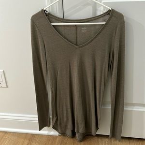 Mossimo long sleeve shirt